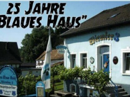 Photo: Blaues Haus